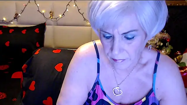HappyWomanOn online show from December 2024 07:21:01 PM