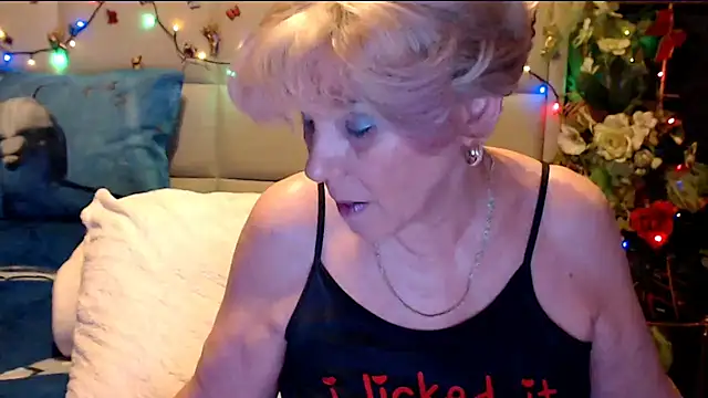HappyWomanOn online show from February 2026 10:25:01 AM