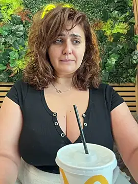 AnneKane online show from May 2026 10:23:01 AM