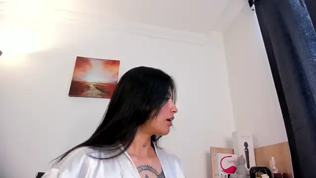 nia  white online show from January 2026 07:59:01 PM