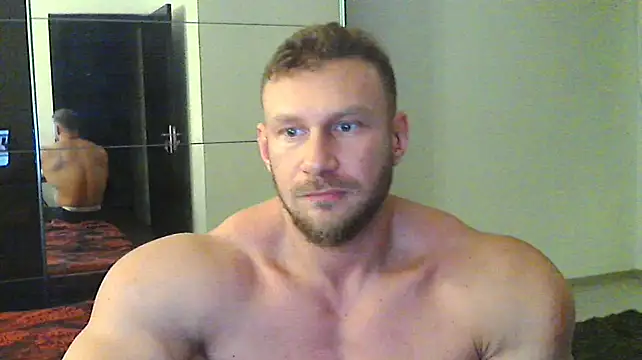 muscularkevin online show from December 2024 02:27:02 PM