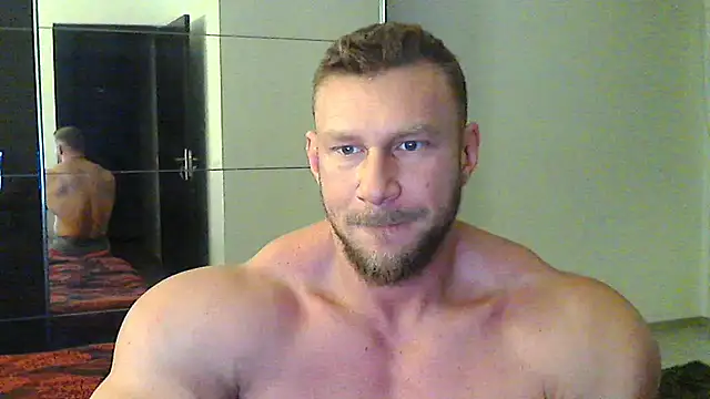 muscularkevin online show from December 2024 04:56:02 AM