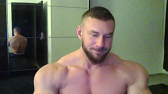 Snapshot of muscularkevin chatting on December 2025 04:29:02 AM muscularkevin online show from December 2025 04:29:02 AM