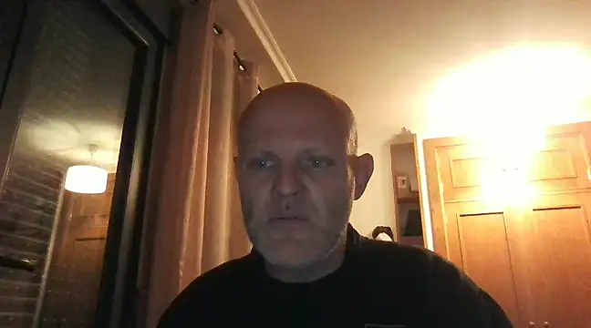 Snapshot of davigochi77bcn chatting on December 2024 07:00:01 PM davigochi77bcn online show from December 2024 07:00:01 PM