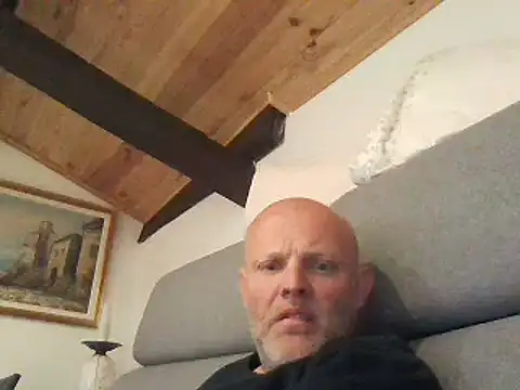 Snapshot of davigochi77bcn chatting on March 2025 07:27:02 PM davigochi77bcn online show from March 2025 07:27:02 PM