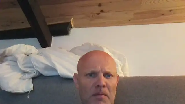 Snapshot of davigochi77bcn chatting on November 2025 07:45:01 PM davigochi77bcn online show from November 2025 07:45:01 PM