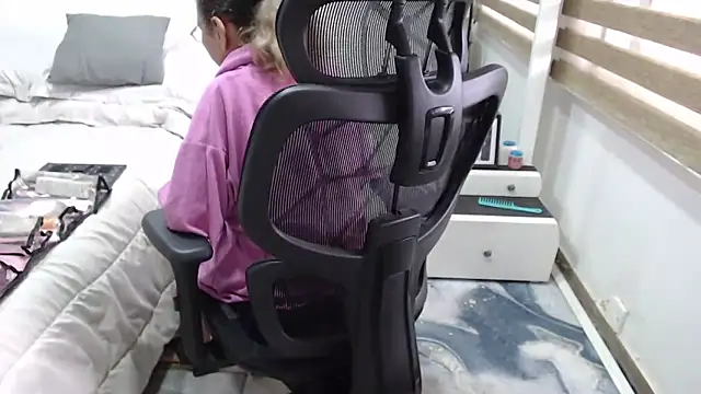 jesy hot online show from April 2026 08:20:02 PM