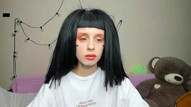 Snapshot of FlowerOfSin2001 chatting on September 2025 05:56:02 PM FlowerOfSin2001 online show from September 2025 05:56:02 PM