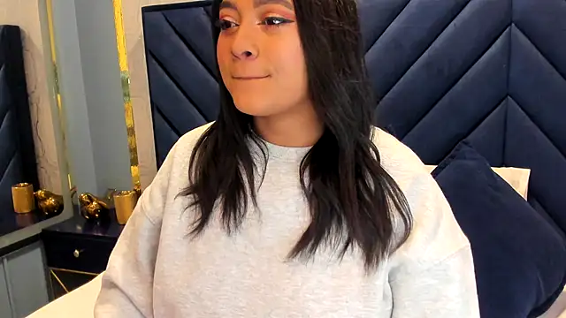 Snapshot of Sariitaa_ chatting on November 2025 11:32:02 AM Sariitaa online show from November 2025 11:32:02 AM