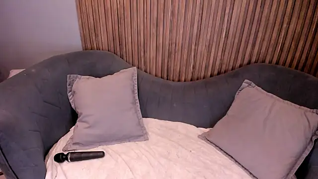 Snapshot of Sariitaa_ chatting on January 2026 02:23:01 PM Sariitaa online show from January 2026 02:23:01 PM