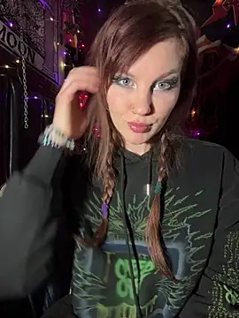 courtneyoccult online show from December 2025 11:20:01 PM