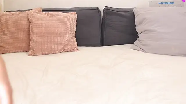 Lily minx online show from February 2026 04:22:01 AM