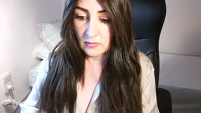 naughty sarahh online show from July 2026 05:30:01 PM