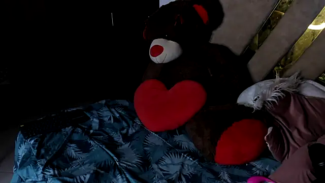 GiselReyes online show from September 2025 10:12:02 PM