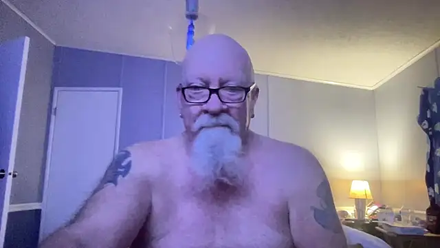 Snapshot of kcbace61760 chatting on December 2025 04:43:01 AM kcbace61760 online show from December 2025 04:43:01 AM