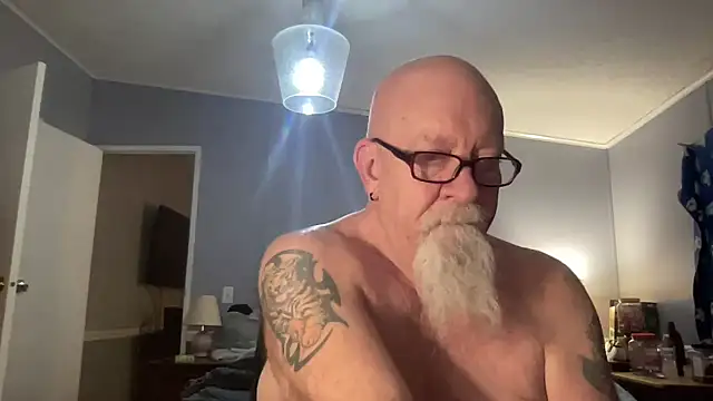 Snapshot of kcbace61760 chatting on March 2026 01:23:02 AM kcbace61760 online show from March 2026 01:23:02 AM