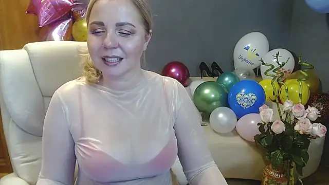 Snapshot of Cute_sun chatting on December 2024 12:12:02 AM Cute sun online show from December 2024 12:12:02 AM