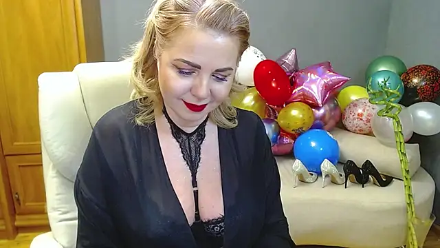 Snapshot of Cute_sun chatting on December 2024 10:51:01 PM Cute sun online show from December 2024 10:51:01 PM