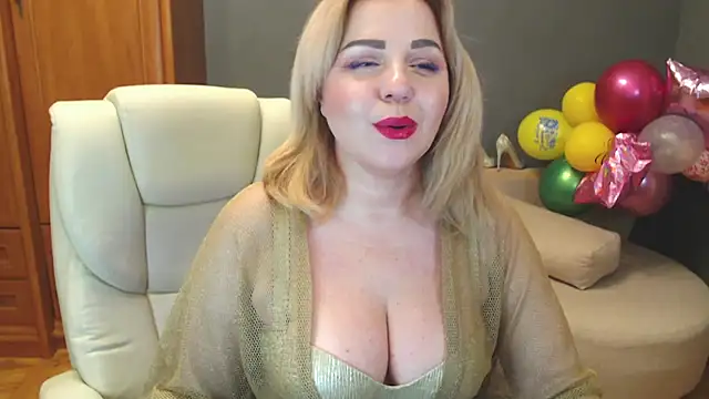 Snapshot of Cute_sun chatting on February 2025 06:29:02 AM Cute sun online show from February 2025 06:29:02 AM