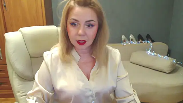 Snapshot of Cute_sun chatting on October 2025 04:30:02 PM Cute sun online show from October 2025 04:30:02 PM