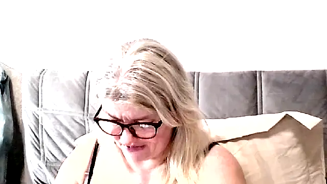 Diana 49 online show from March 2026 10:26:01 PM