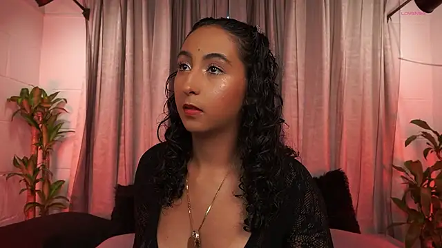 agatha collins  online show from October 2025 07:23:01 PM