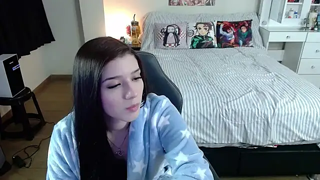 Snapshot of kittykat18x chatting on July 2026 12:58:01 AM kittykat18x online show from July 2026 12:58:01 AM