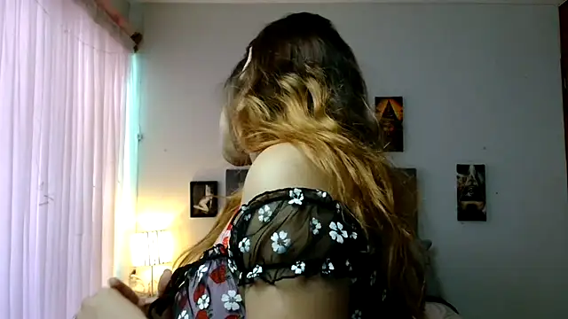 Snapshot of 3littleschoolteens chatting on October 2025 09:05:02 PM 3littleschoolteens online show from October 2025 09:05:02 PM