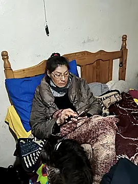 Snapshot of LaInsaciableIntensa chatting on November 2025 12:11:02 AM LaInsaciableIntensa online show from November 2025 12:11:02 AM