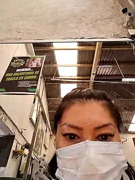 Snapshot of LaInsaciableIntensa chatting on November 2025 04:53:01 PM LaInsaciableIntensa online show from November 2025 04:53:01 PM