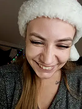 Snapshot of Keli_Jessi chatting on December 2024 07:35:01 PM Keli Jessi online show from December 2024 07:35:01 PM