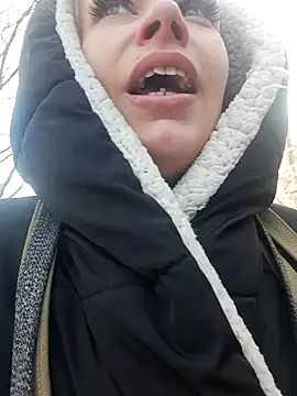 Snapshot of Keli_Jessi chatting on February 2025 01:27:01 PM Keli Jessi online show from February 2025 01:27:01 PM