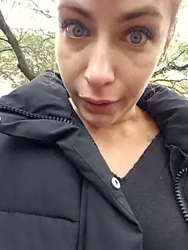 Snapshot of Keli_Jessi chatting on October 2025 01:08:02 PM Keli Jessi online show from October 2025 01:08:02 PM