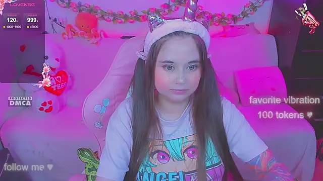 Lolisuccub online show from September 2025 06:00:01 PM