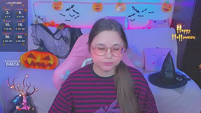 Lolisuccub online show from November 2025 05:57:02 PM