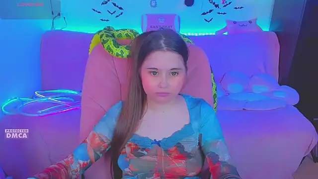 Lolisuccub online show from June 2026 04:01:01 PM