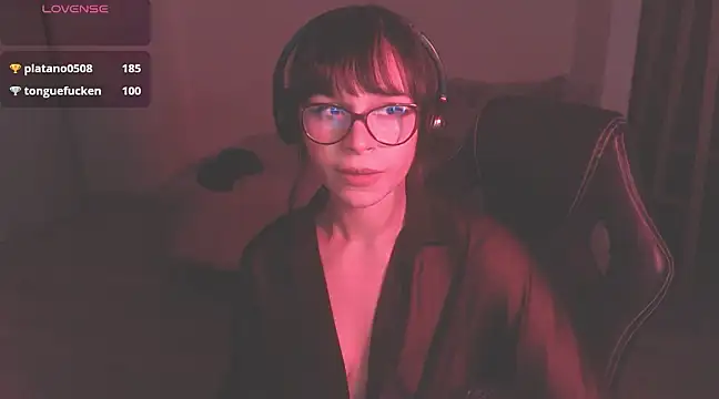 Snapshot of modjo_ chatting on December 2024 11:17:01 AM modjo  online show from December 2024 11:17:01 AM