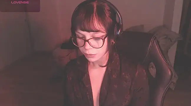 Snapshot of modjo_ chatting on January 2025 01:56:01 AM modjo  online show from January 2025 01:56:01 AM