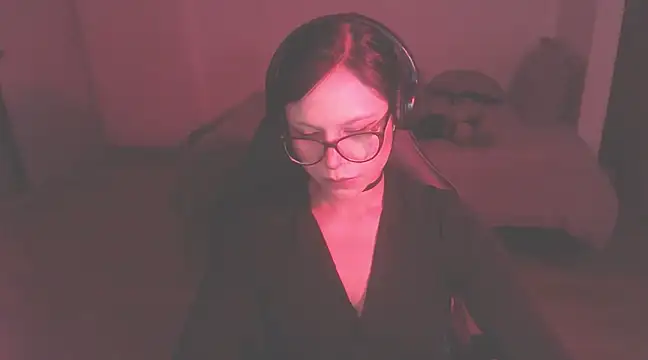 Snapshot of modjo_ chatting on February 2025 05:33:01 AM modjo  online show from February 2025 05:33:01 AM