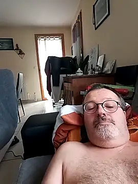 mike9473 online show from December 2025 09:29:02 AM