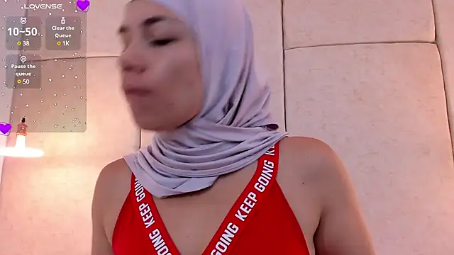 Snapshot of aisha_vs chatting on February 2025 12:06:01 PM aisha vs online show from February 2025 12:06:01 PM