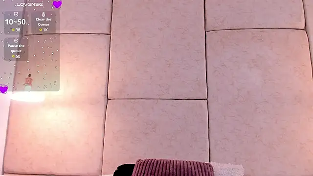 Snapshot of aisha_vs chatting on February 2025 12:03:02 PM aisha vs online show from February 2025 12:03:02 PM