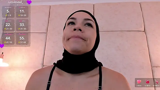 Snapshot of aisha_vs chatting on February 2025 12:03:02 PM aisha vs online show from February 2025 12:03:02 PM