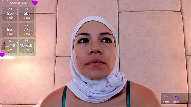 Snapshot of aisha_vs chatting on February 2025 11:58:01 AM aisha vs online show from February 2025 11:58:01 AM