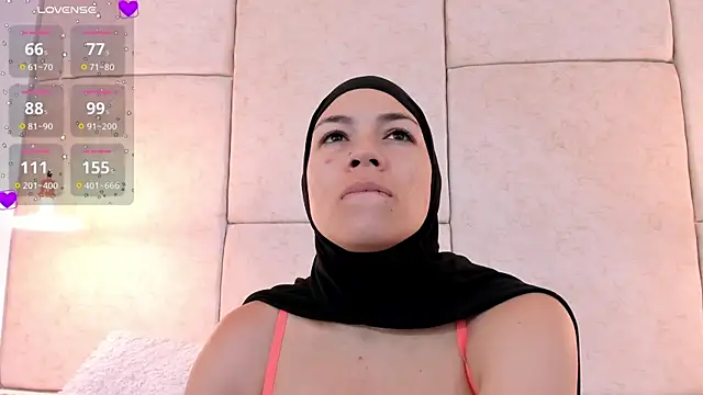 Snapshot of aisha_vs chatting on March 2025 12:43:02 PM aisha vs online show from March 2025 12:43:02 PM