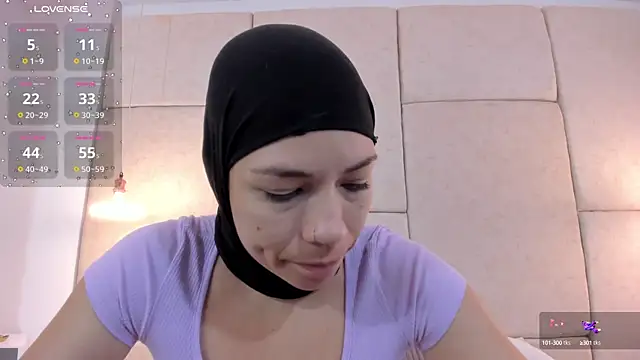 Snapshot of aisha_vs chatting on September 2025 12:41:01 PM aisha vs online show from September 2025 12:41:01 PM