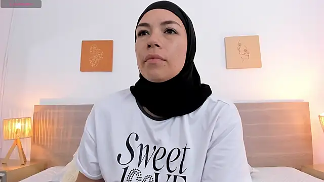 Snapshot of aisha_vs chatting on October 2025 12:50:02 PM aisha vs online show from October 2025 12:50:02 PM