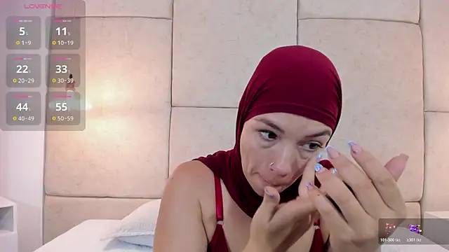 aisha vs online show from February 2026 12:32:02 PM