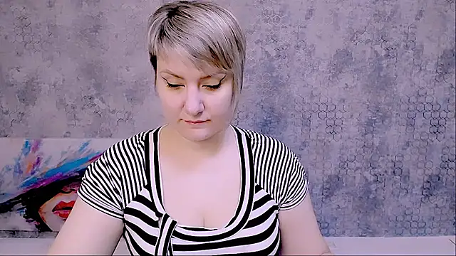 Djullia online show from February 2025 06:07:01 AM