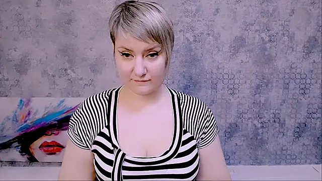 Djullia online show from February 2025 03:26:01 PM